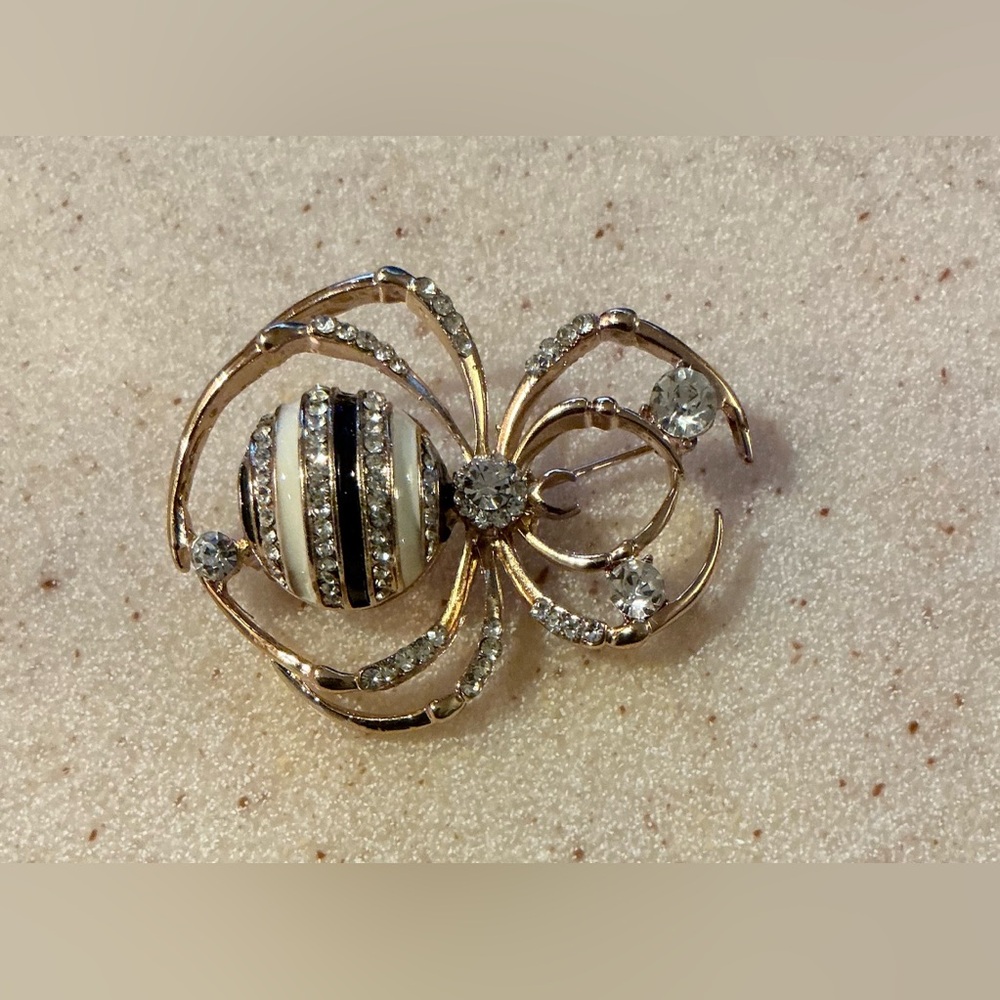 Elegant Gold and Silver Spider  Brooch